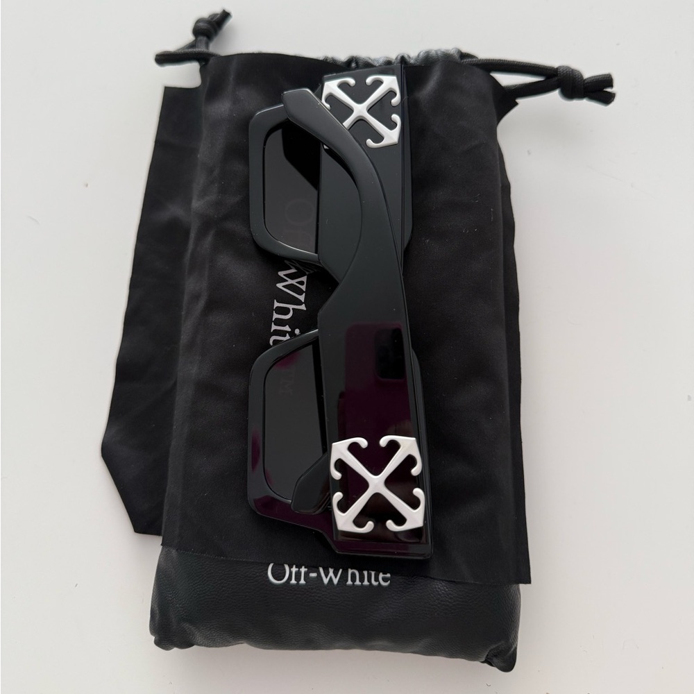 Off-White Catalina Sunglasses